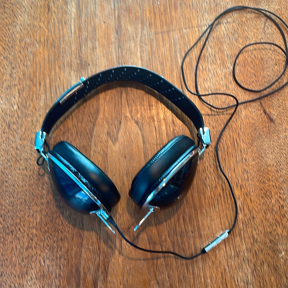 Skullcandy Aviator headphones ROCNATION - Picture 2 of 10